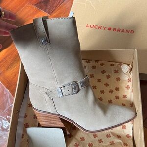 Lucky Brand Women's Beige Heeled Boots